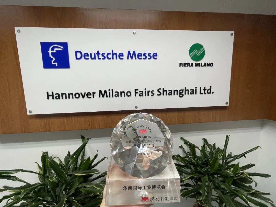 1640311789427077FaGx.jpg 83a1103edd28af1b6b313c1fb5ace035.jpg